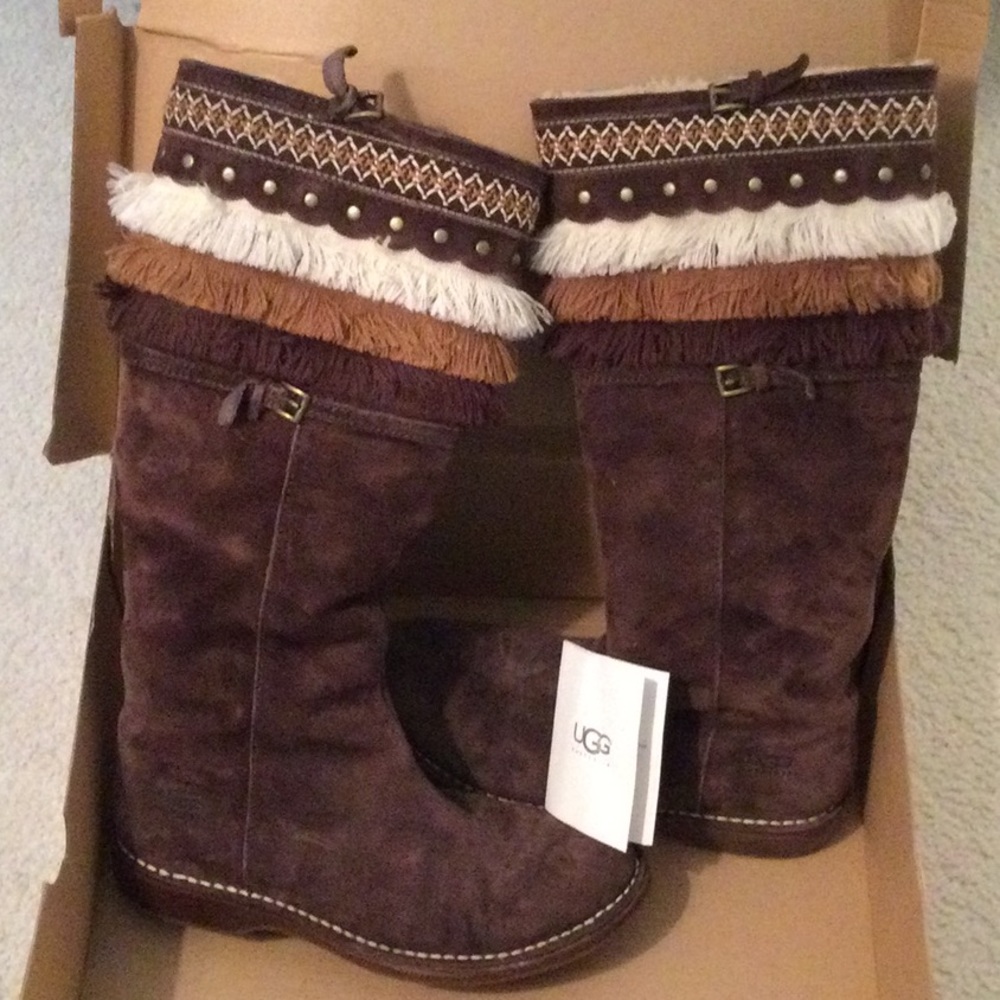 UGG Suede Boots-Limited edition - Picture 2 of 7